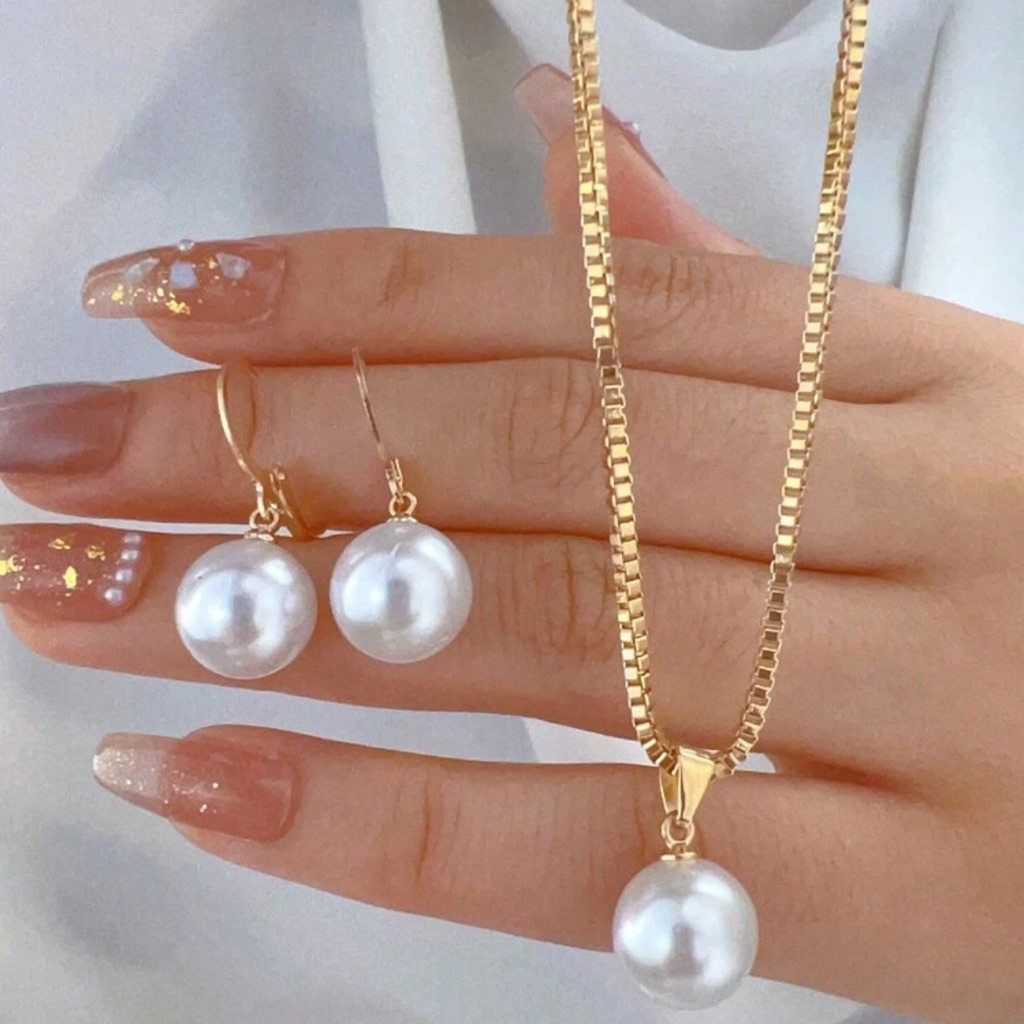 New Faux Pearl Necklace And Earr Set